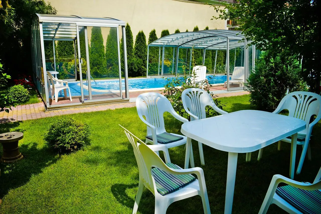 Bl Luxus Apartman Szeged Apartment