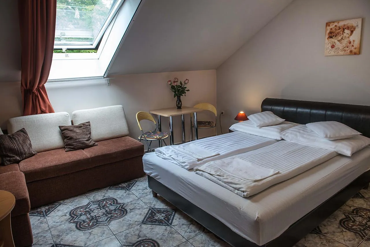 شقة Bl Luxus Apartman سيغيد