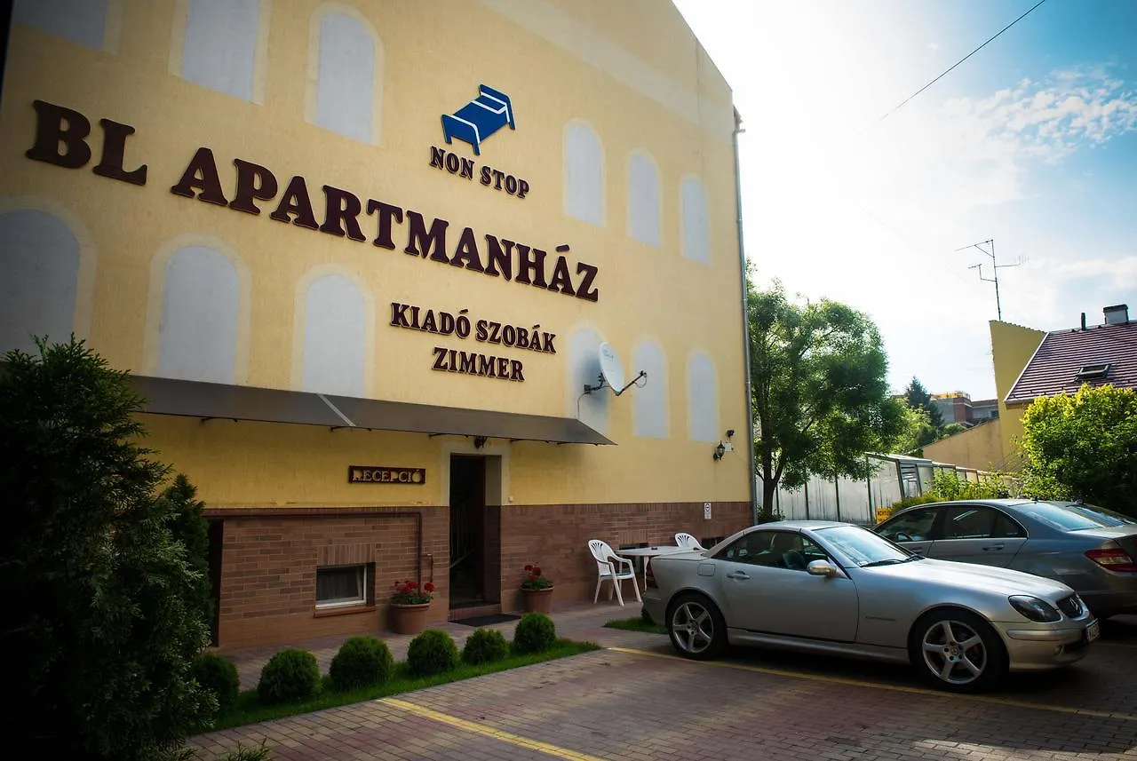 Bl Luxus Apartman Szeged Hungary