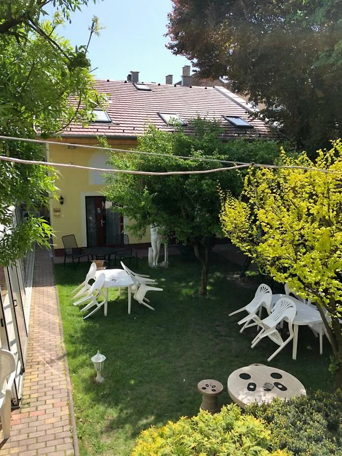 Bl Luxus Apartman سيغيد 0*,  المجر